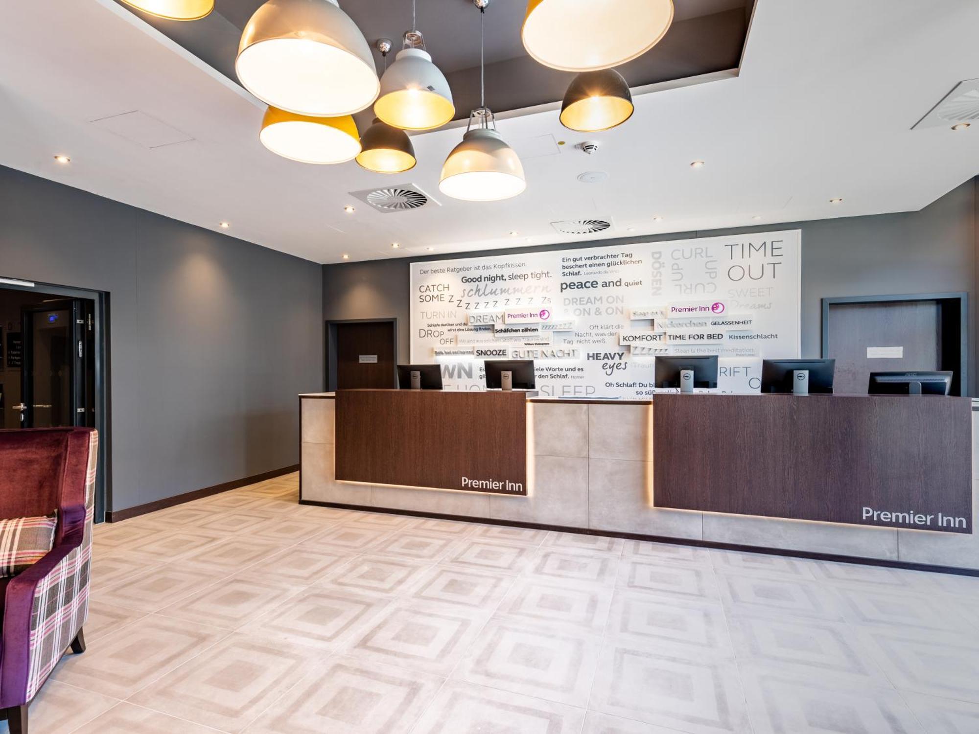 Premier Inn Muenchen City Zentrum Экстерьер фото