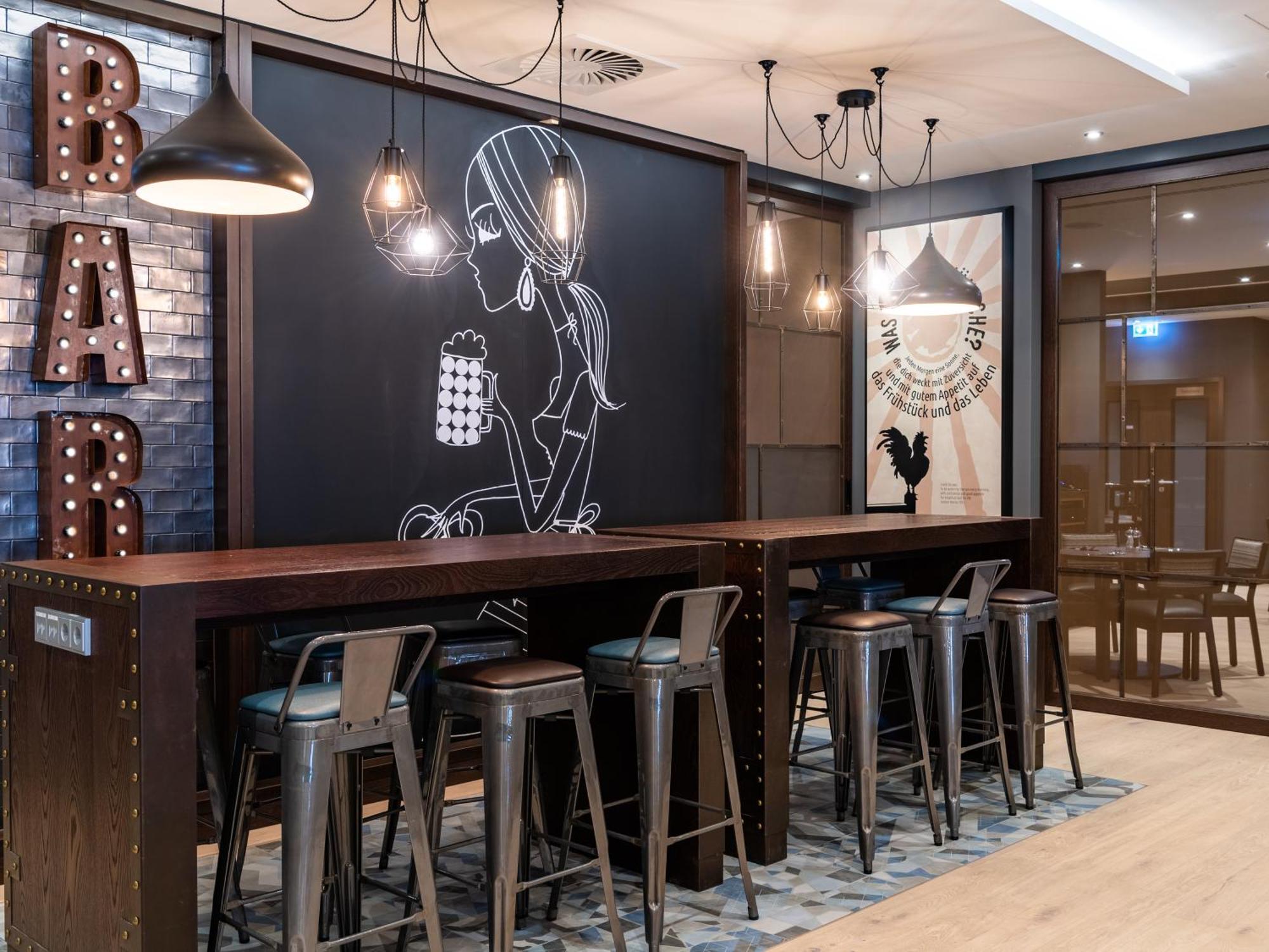 Premier Inn Muenchen City Zentrum Экстерьер фото